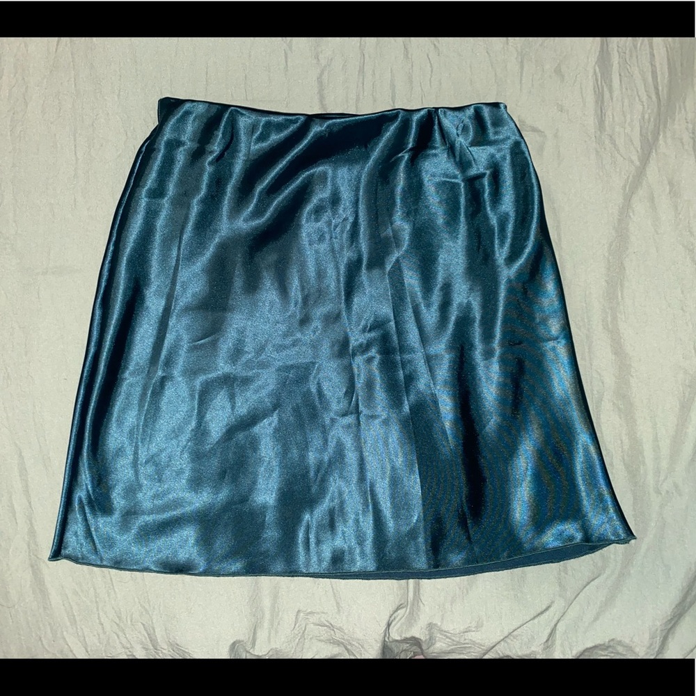 Ginger G satin skirt size Large